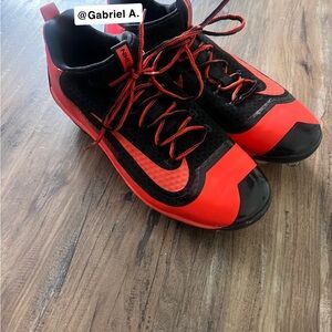 Nike Red and Black Baseball Mid-Top Performance